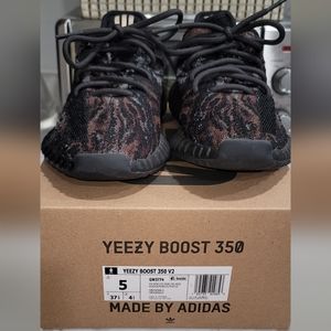 Yeezy Boost 350 size 5